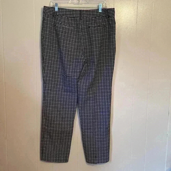Hope & Harlow Black and White Woman’s Checked Pants, Size 14. - Picture 2 of 10